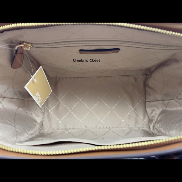 💝NeW! Michael Kors Avril Large Satchel Set - Picture 5 of 9